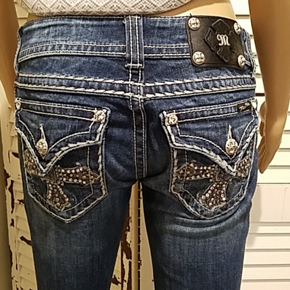 EUC Miss Me Straight Leg Rhinestone Cross Pocket - Picture 5 of 8